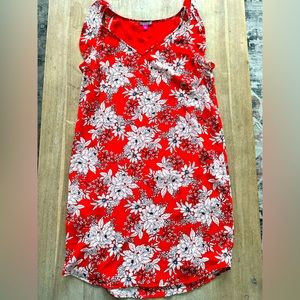 Vince Camuto red shift dress with ruffled detail on sleeve